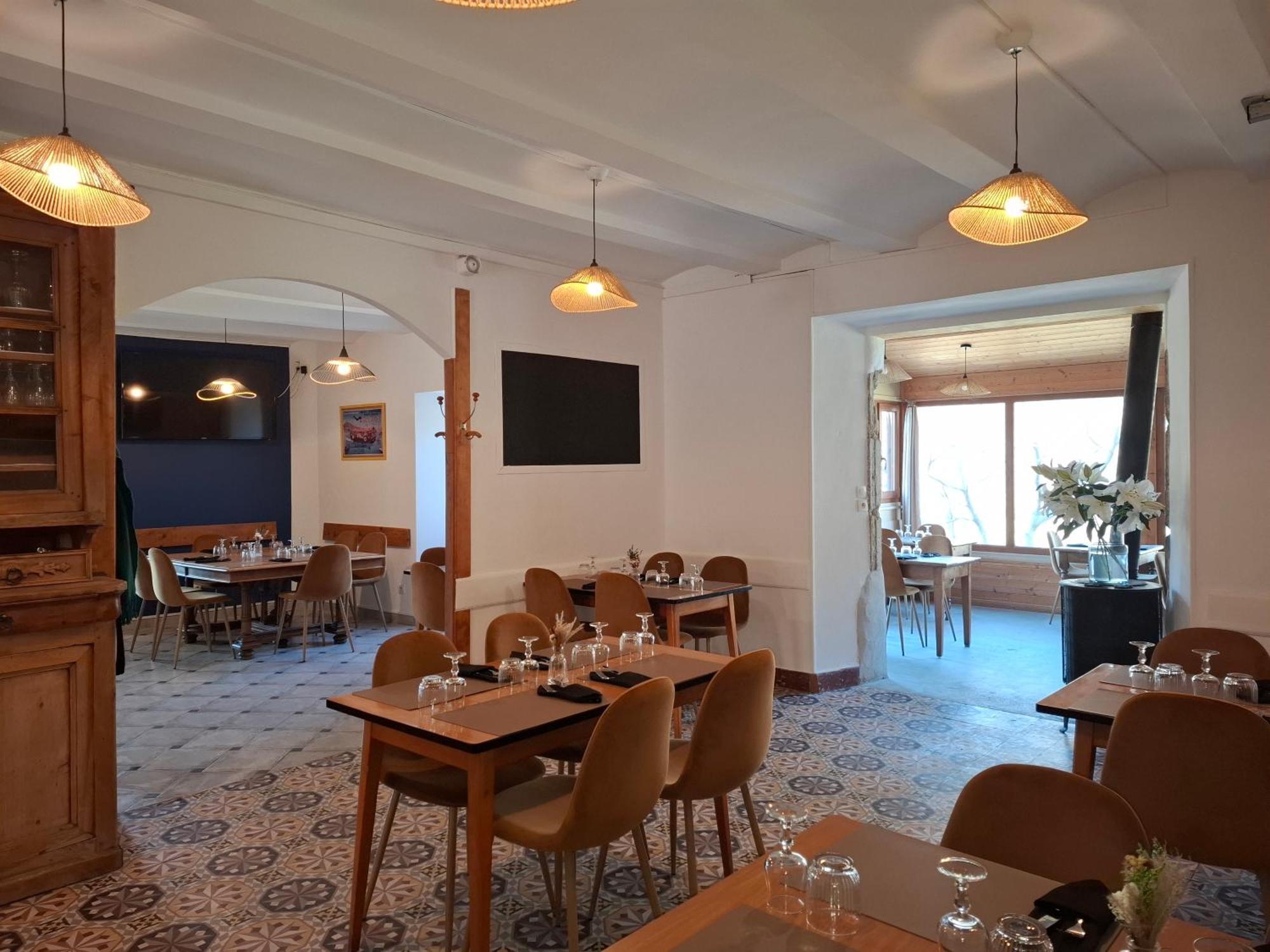 Auberge Arthea Laviolle Exteriör bild