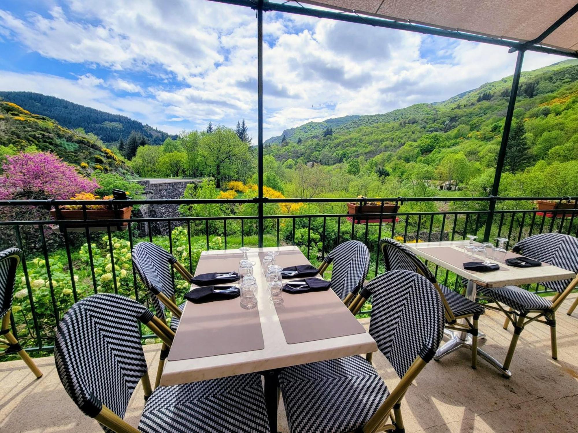 Auberge Arthea Laviolle Exteriör bild