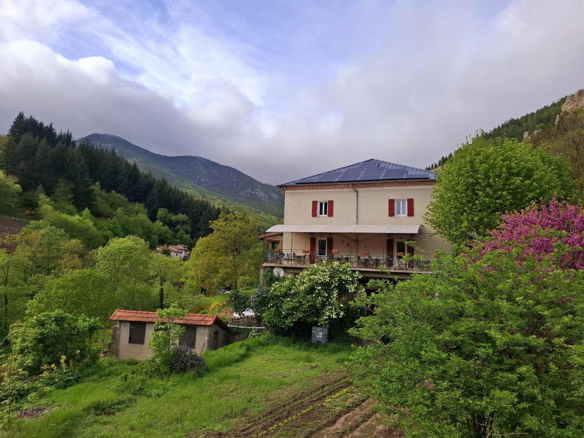 Auberge Arthea Laviolle Exteriör bild
