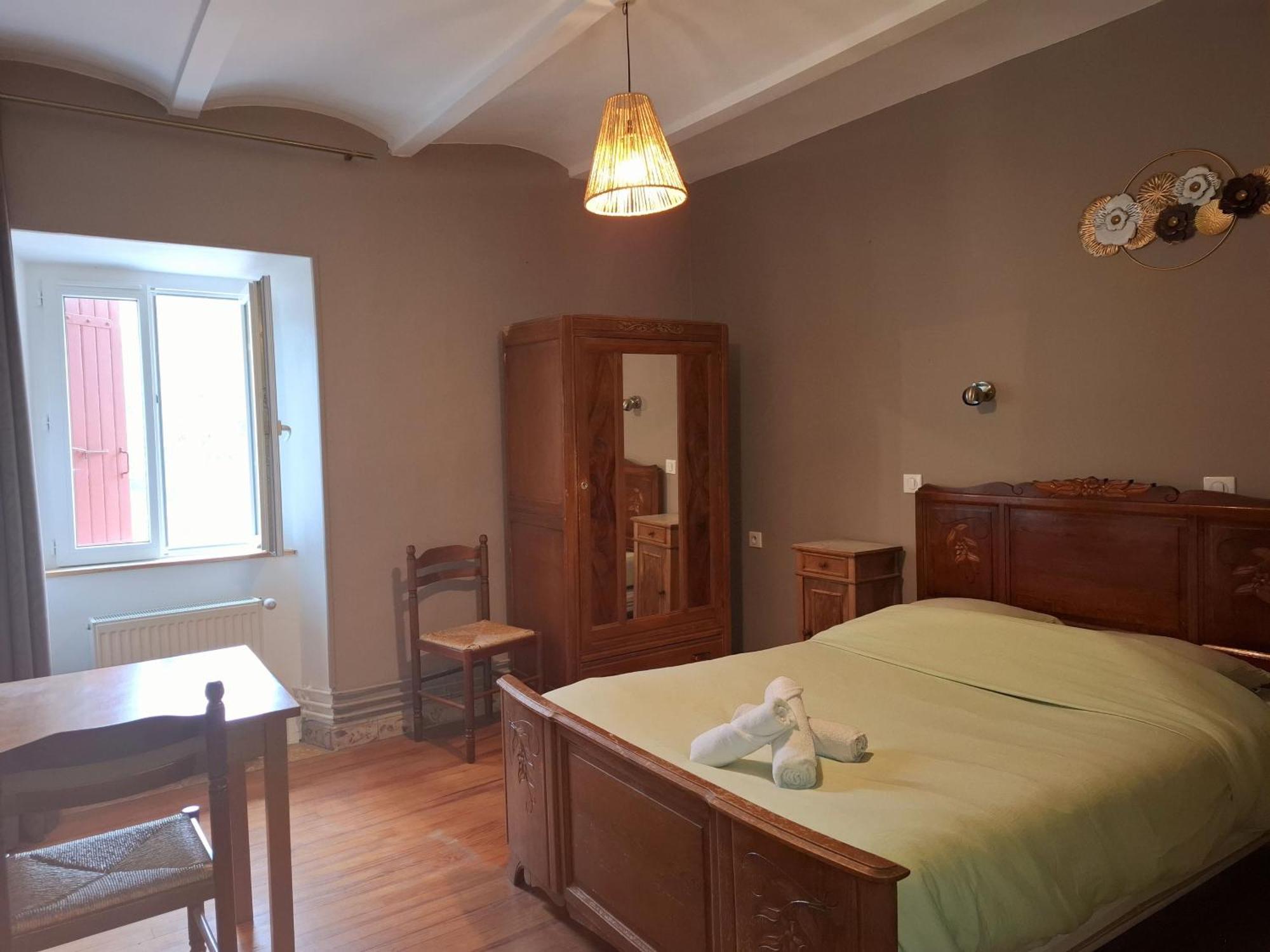Auberge Arthea Laviolle Rum bild