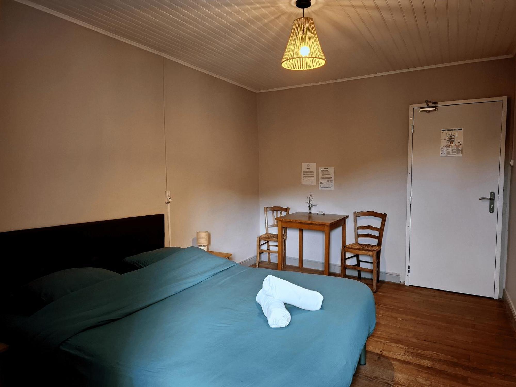 Auberge Arthea Laviolle Rum bild