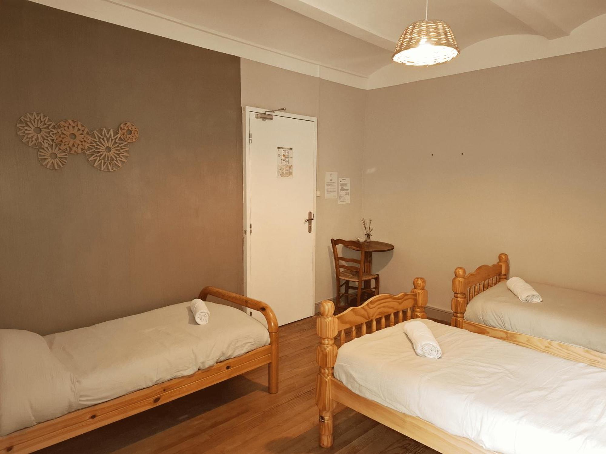 Auberge Arthea Laviolle Rum bild