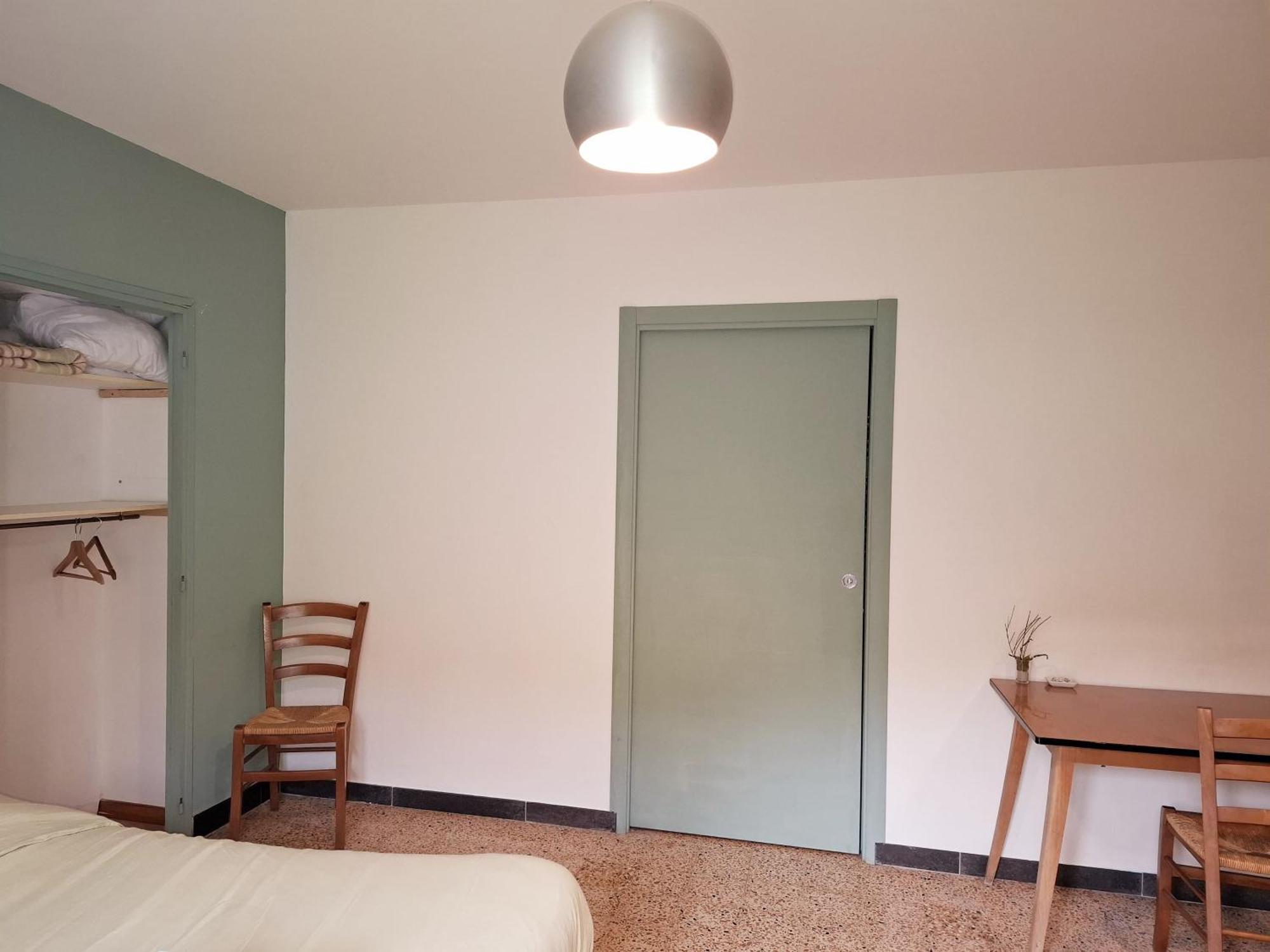 Auberge Arthea Laviolle Rum bild